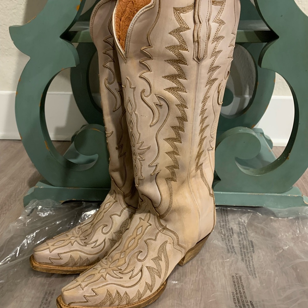 Dan Post Cream Heeled Boots